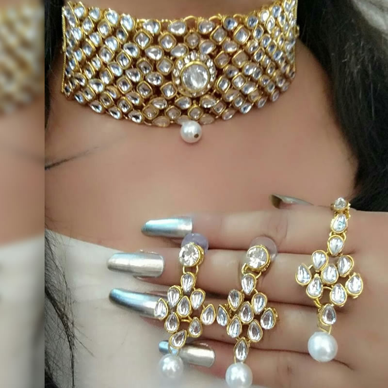 Buy Zaveri Pearls Green & White Crystal Shine Stones Party Bling Choker  Necklace Set (ZPFK10018) Online