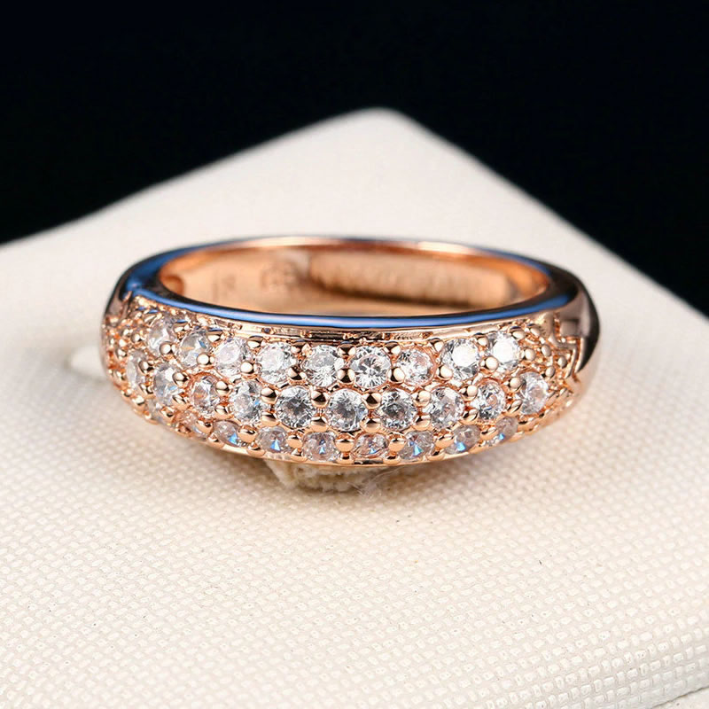 Glowing Heart Diamond Band | Radiant Diamond Ring For Her | CaratLane
