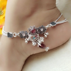 Silver Plated Pearl Alloy Stone Payal