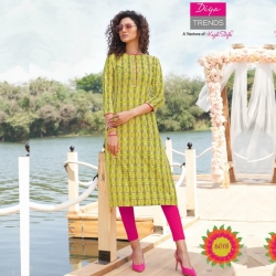 Straight Printed Boat Neck Kurta