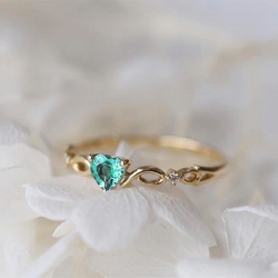 Fashion Green Heart Zircon Stone Romantic Ring