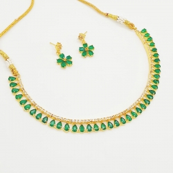 Fashion Green Stone Golden Chain Necklace & Earrings Set