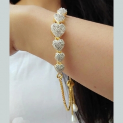 Jewelry Fashion CZ Love Heart Golden Chain Bracelet